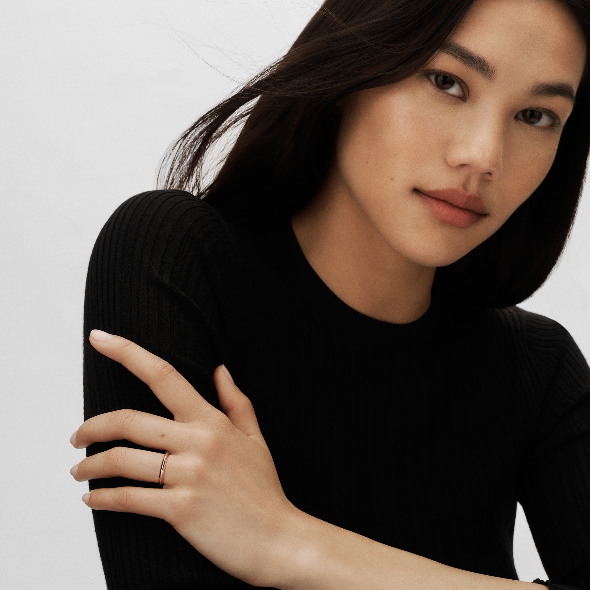 LV Diamonds 2.5mm Wedding Band, Pink Gold  in Jewellery's Categories Wedding Bands collections by Louis Vuitton (Product zoom)